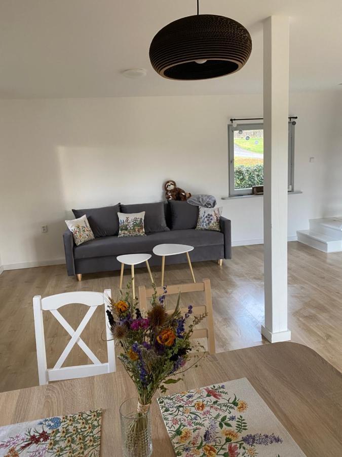 Camphouse Villa Chvalsiny ภายนอก รูปภาพ